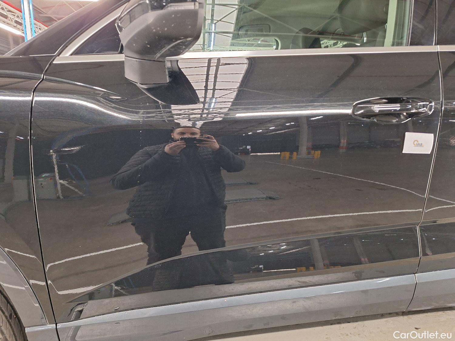  Audi  Q3 Audi,  SB '19, Audi  Sportback 35 TDI S tronic Business Edition #25