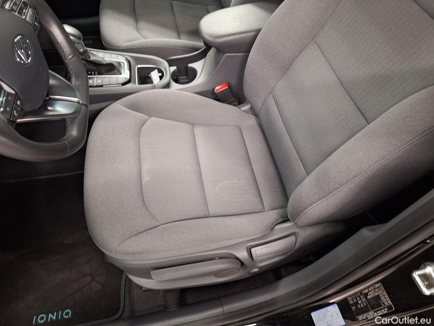  Hyundai   Ioniq Hyundai, FL'19, Hyundai 1.6 GDi ISG DCT Hybride Feel 5d #61