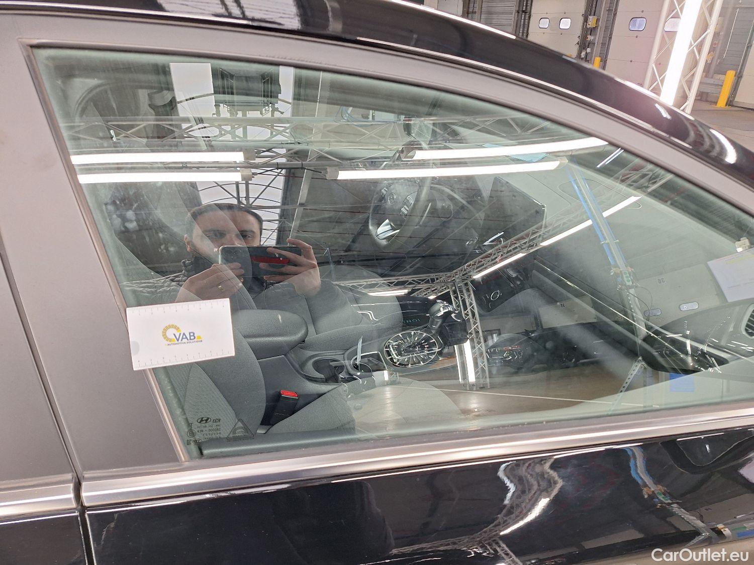  Hyundai   Ioniq Hyundai, FL'19, Hyundai 1.6 GDi ISG DCT Hybride Feel 5d #44