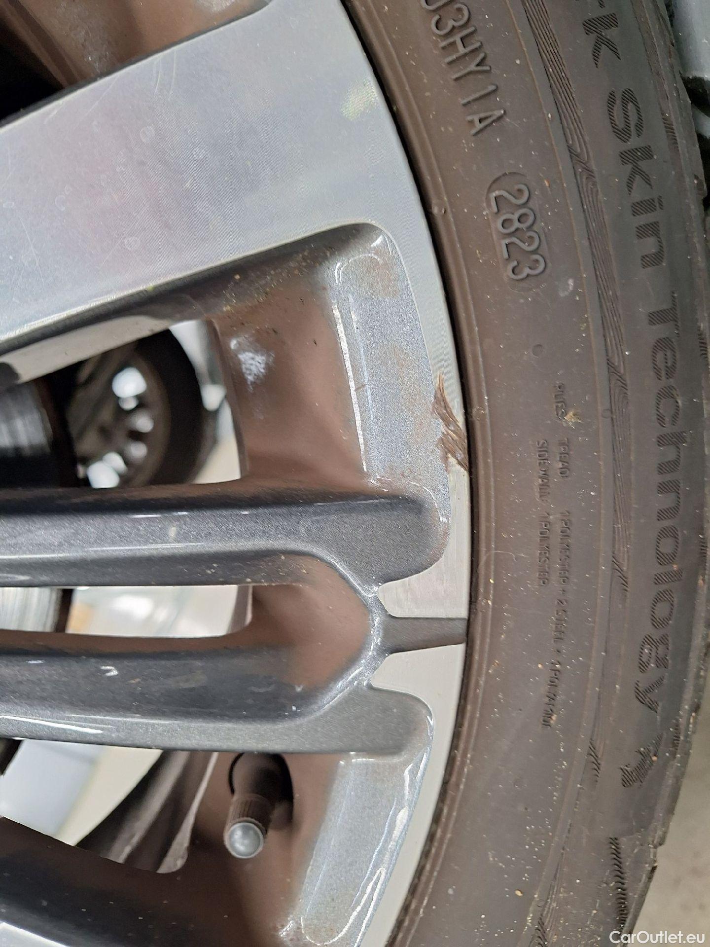  Peugeot  208 Peugeot,  '11, Peugeot  1.2 PureTech 81kW S/S Auto Allure 5d #5