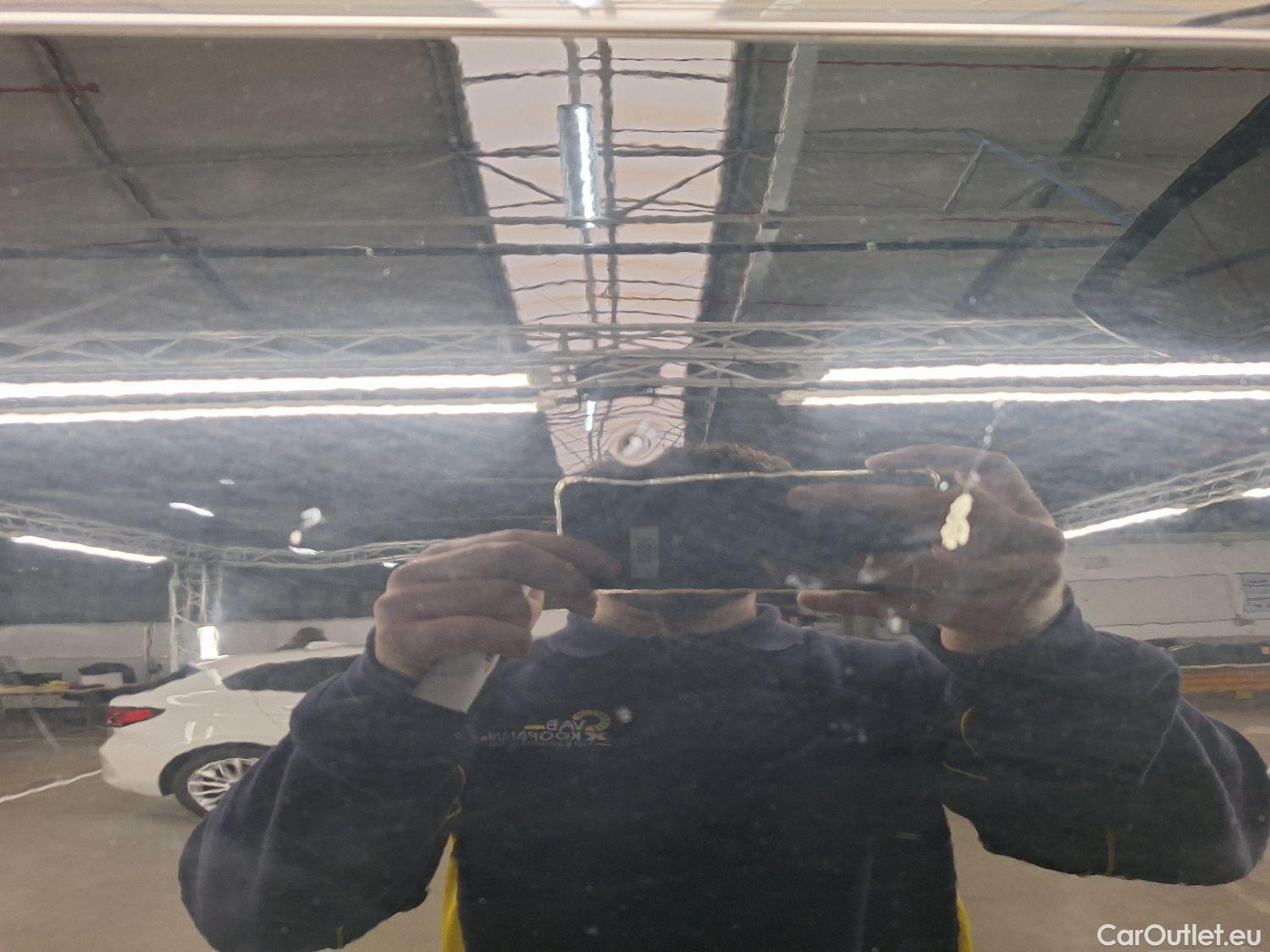  Peugeot  208 Peugeot,  '11, Peugeot  1.2 PureTech 81kW S/S Auto Allure 5d #34