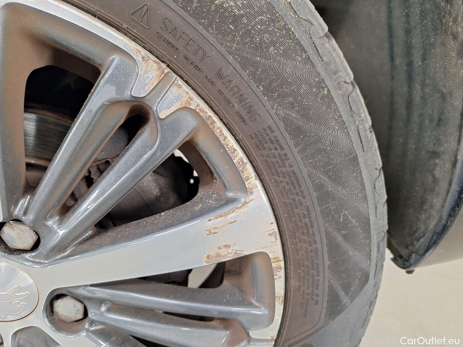  Peugeot  208 Peugeot,  '11, Peugeot  1.2 PureTech 81kW S/S Auto Allure 5d #2