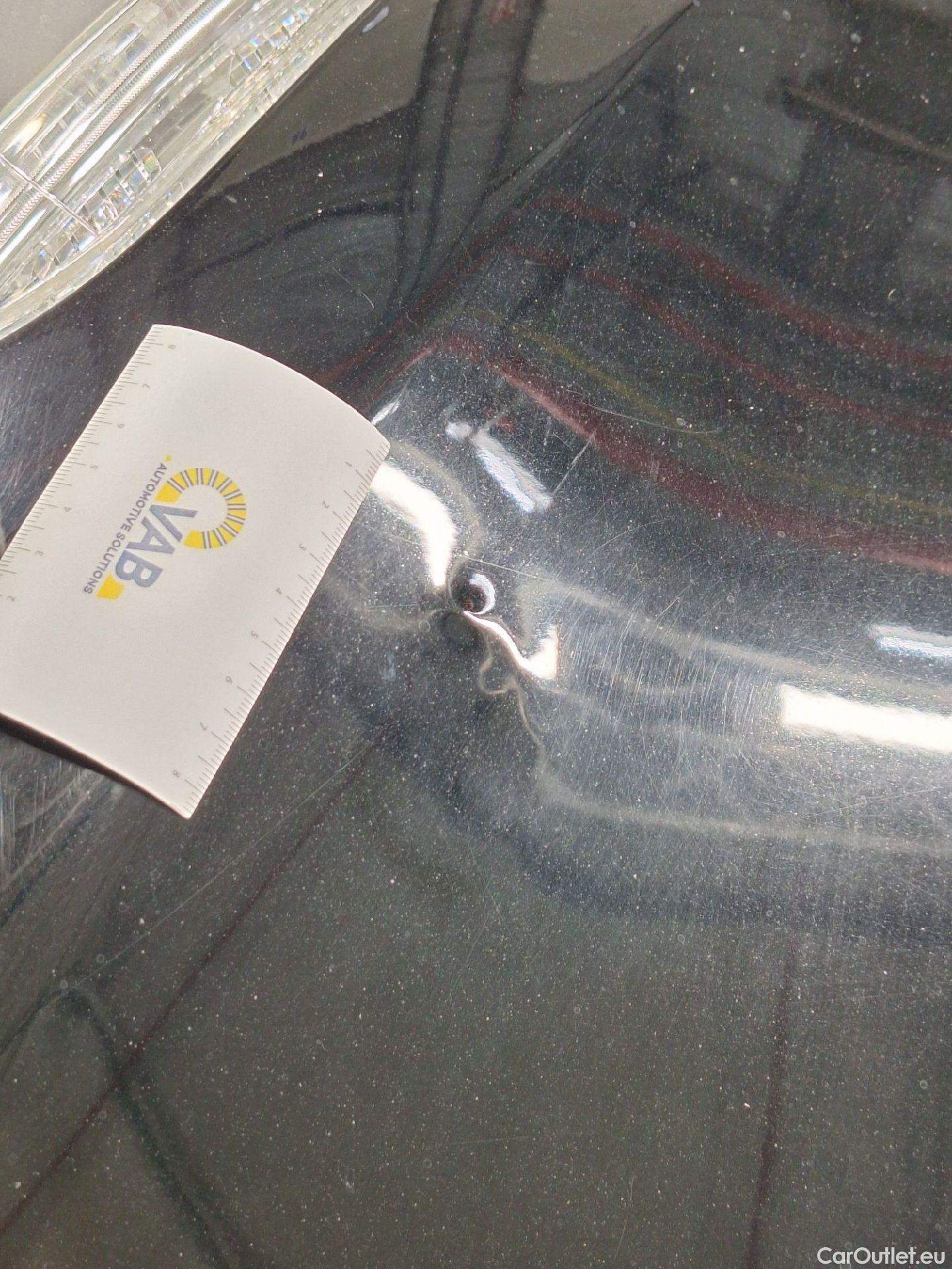  Peugeot  208 Peugeot,  '11, Peugeot  1.2 PureTech 81kW S/S Auto Allure 5d #93