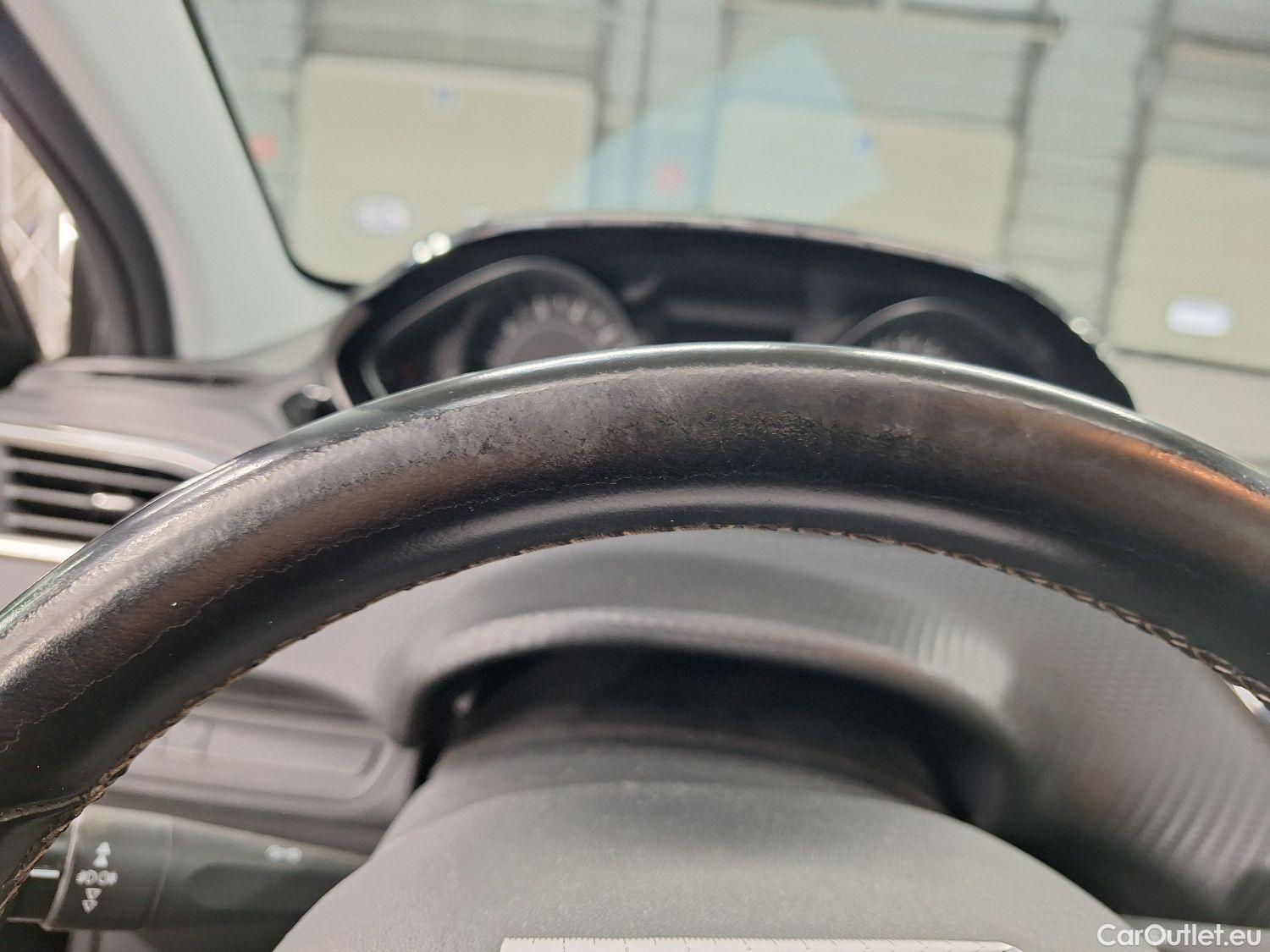  Peugeot  208 Peugeot,  '11, Peugeot  1.2 PureTech 81kW S/S Auto Allure 5d #21