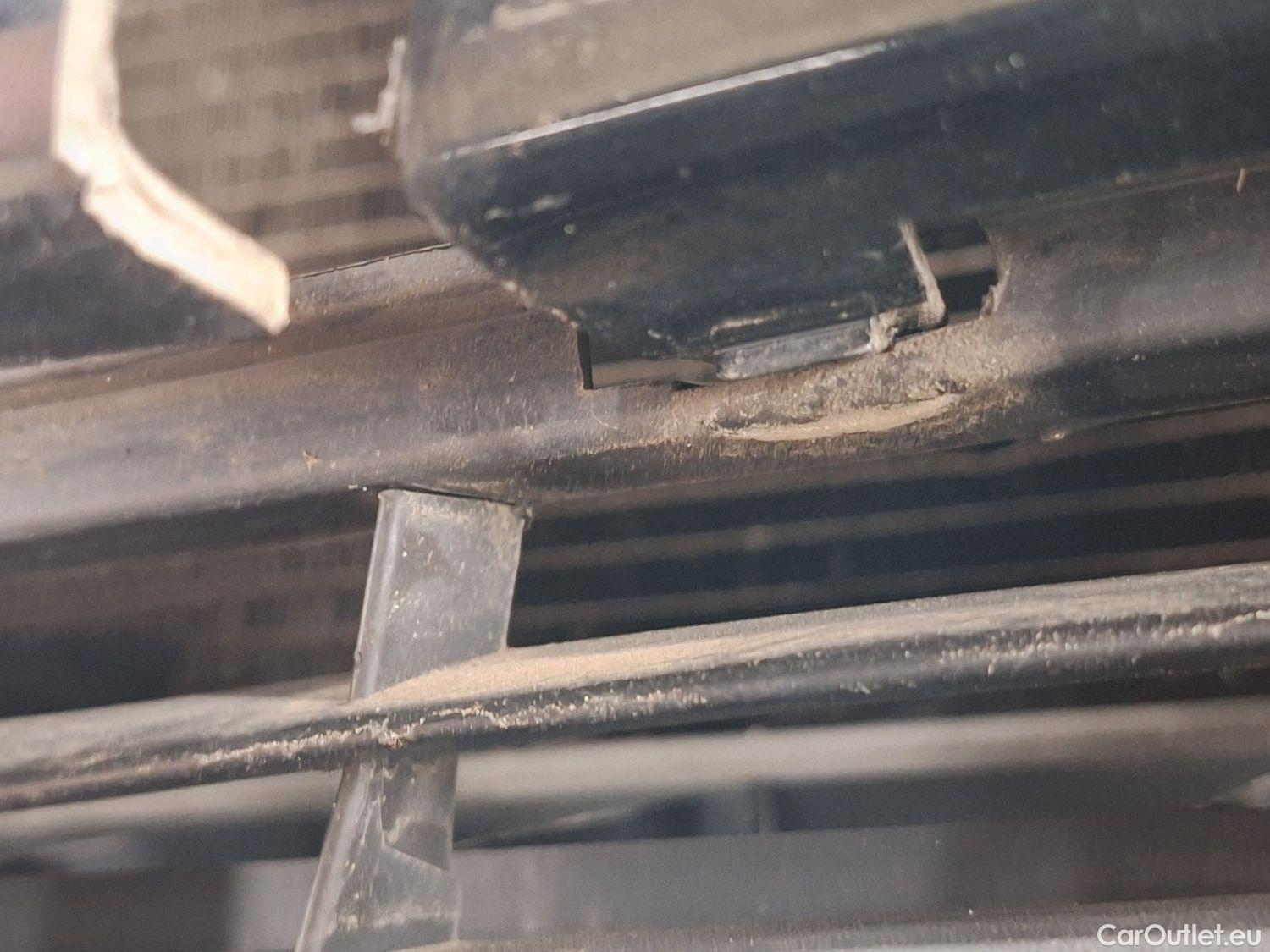  Peugeot  208 Peugeot,  '11, Peugeot  1.2 PureTech 81kW S/S Auto Allure 5d #71