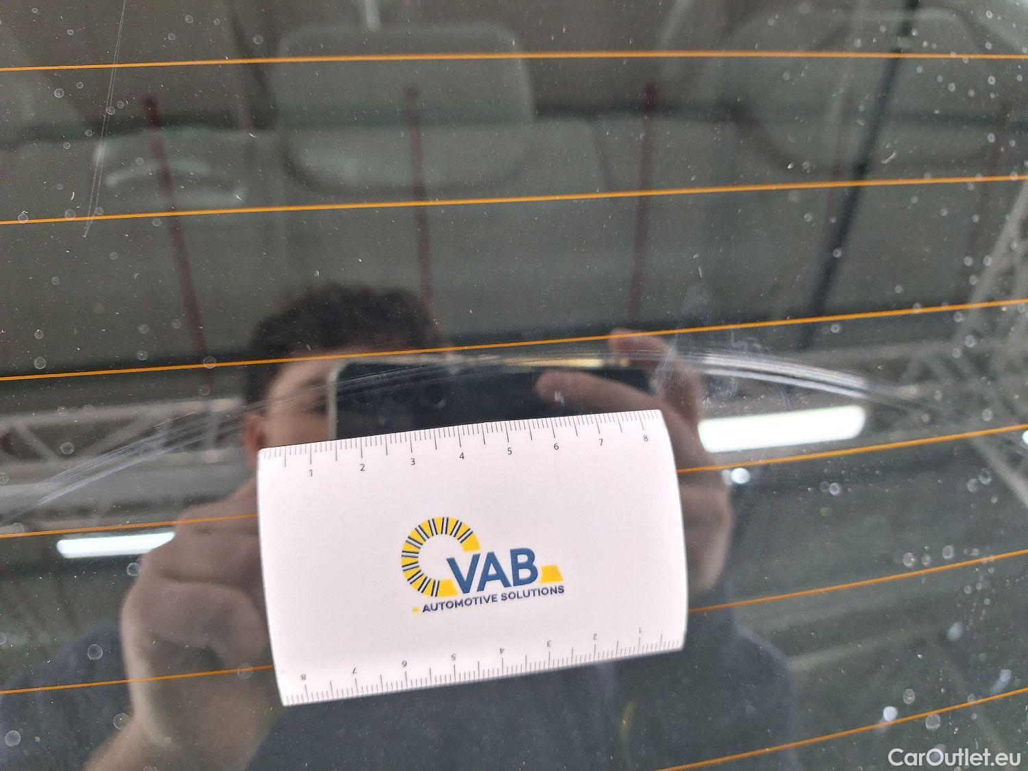  Peugeot  208 Peugeot,  '11, Peugeot  1.2 PureTech 81kW S/S Auto Allure 5d #85