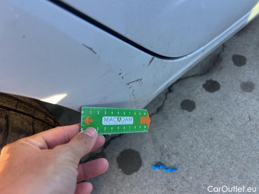  Audi  A1 Sportback AUDI A1 / 2018 / 5P / berlina con portón Sportback Advanced 30 TFSI 81kW (110CV) #9