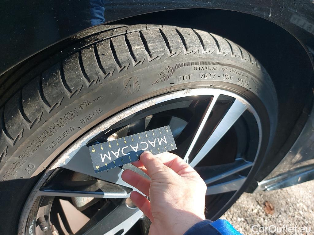  Audi  A3 AUDI  / 2020 / 5P / berlina con portón Sportback Black line 35 TFSI 110kW S tro #14