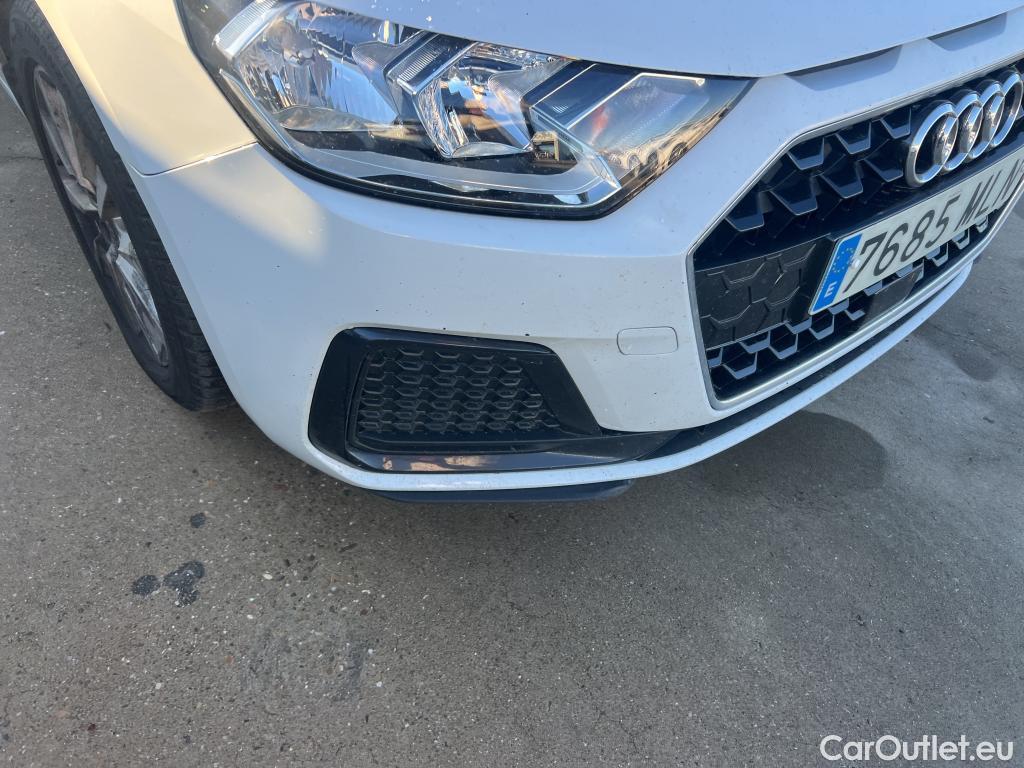  Audi  A1 Sportback AUDI A1 / 2018 / 5P / berlina con portón Sportback Advanced 30 TFSI 81kW (110CV) #13