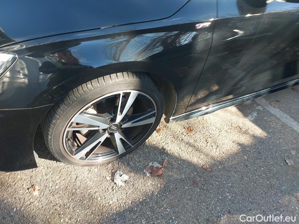  Audi  A3 AUDI  / 2020 / 5P / berlina con portón Sportback Black line 35 TFSI 110kW S tro #13