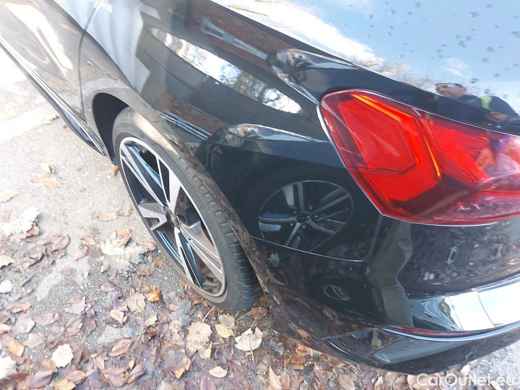  Audi  A3 AUDI  / 2020 / 5P / berlina con portón Sportback Black line 35 TFSI 110kW S tro #11