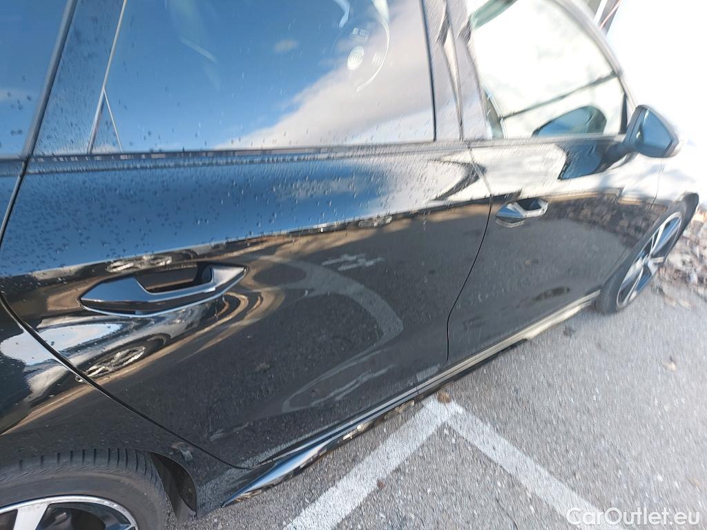  Audi  A3 AUDI  / 2020 / 5P / berlina con portón Sportback Black line 35 TFSI 110kW S tro #9