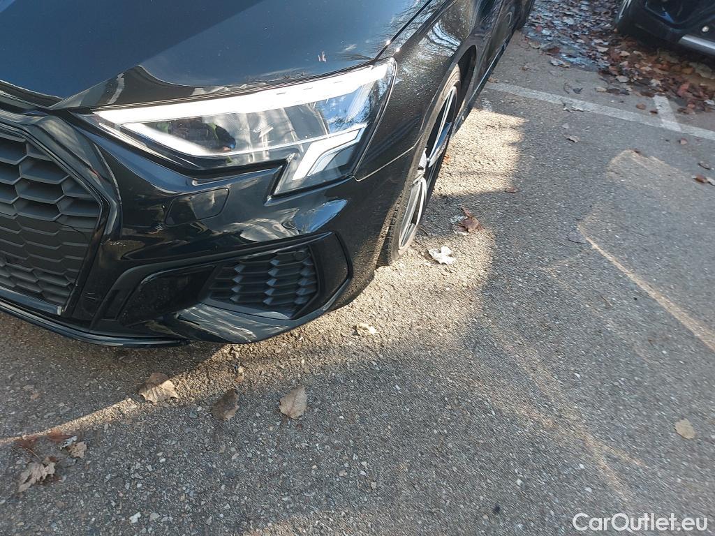  Audi  A3 AUDI  / 2020 / 5P / berlina con portón Sportback Black line 35 TFSI 110kW S tro #27