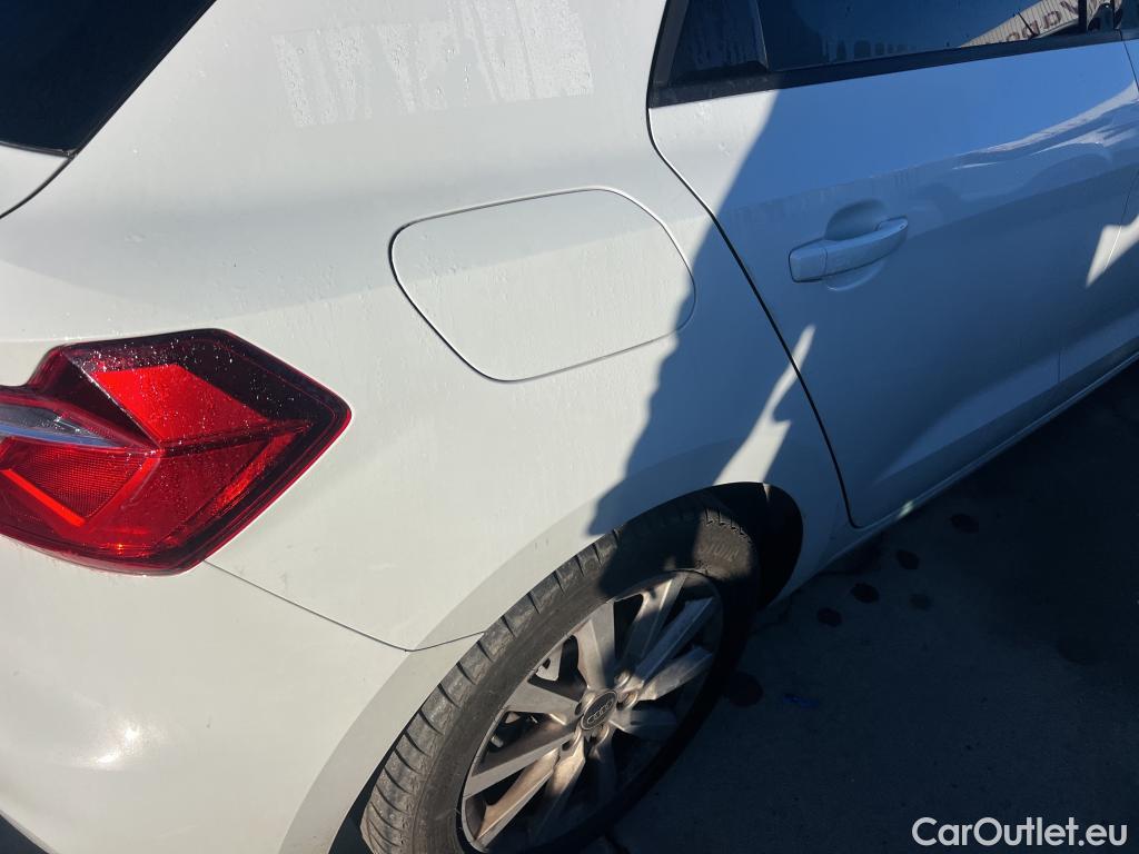  Audi  A1 Sportback AUDI A1 / 2018 / 5P / berlina con portón Sportback Advanced 30 TFSI 81kW (110CV) #8