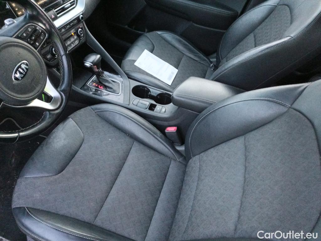  KIA  Niro KIA  PHEV / 2019 / 5P / crossover 1.6 GDi PHEV 104kW (141CV) Drive #21