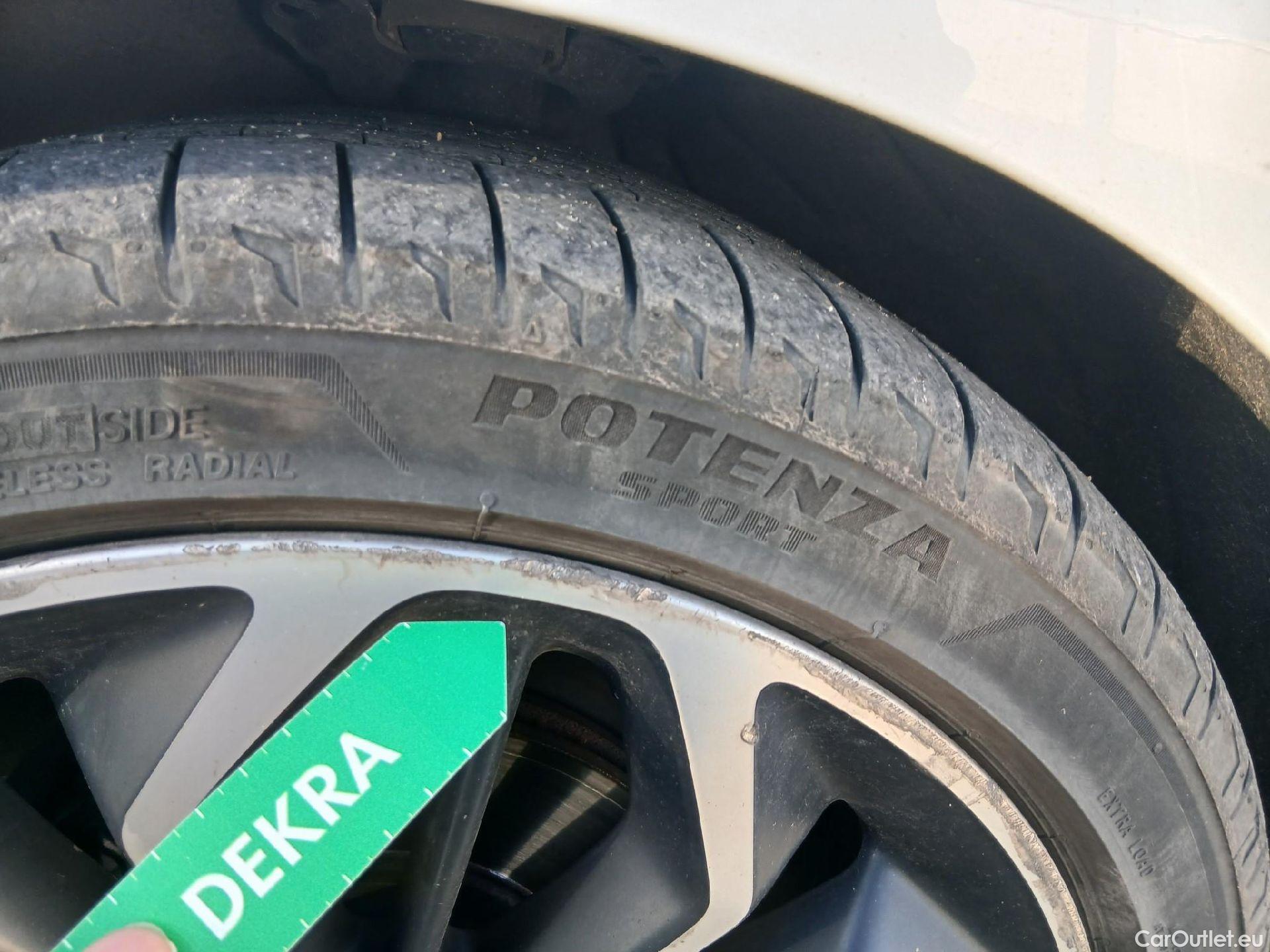  Ford  Focus FORD  / 2018 / 5P / berlina con portón 1.5 Ecoblue 88kW ST-Line Auto #2