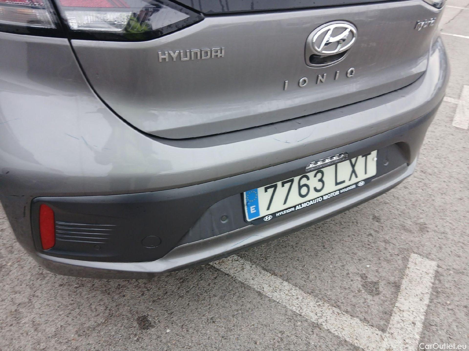  Hyundai   Ioniq HYUNDAI / 2019 / 5P / berlina con portón 1.6 GDI HEV Tecno DCT #29