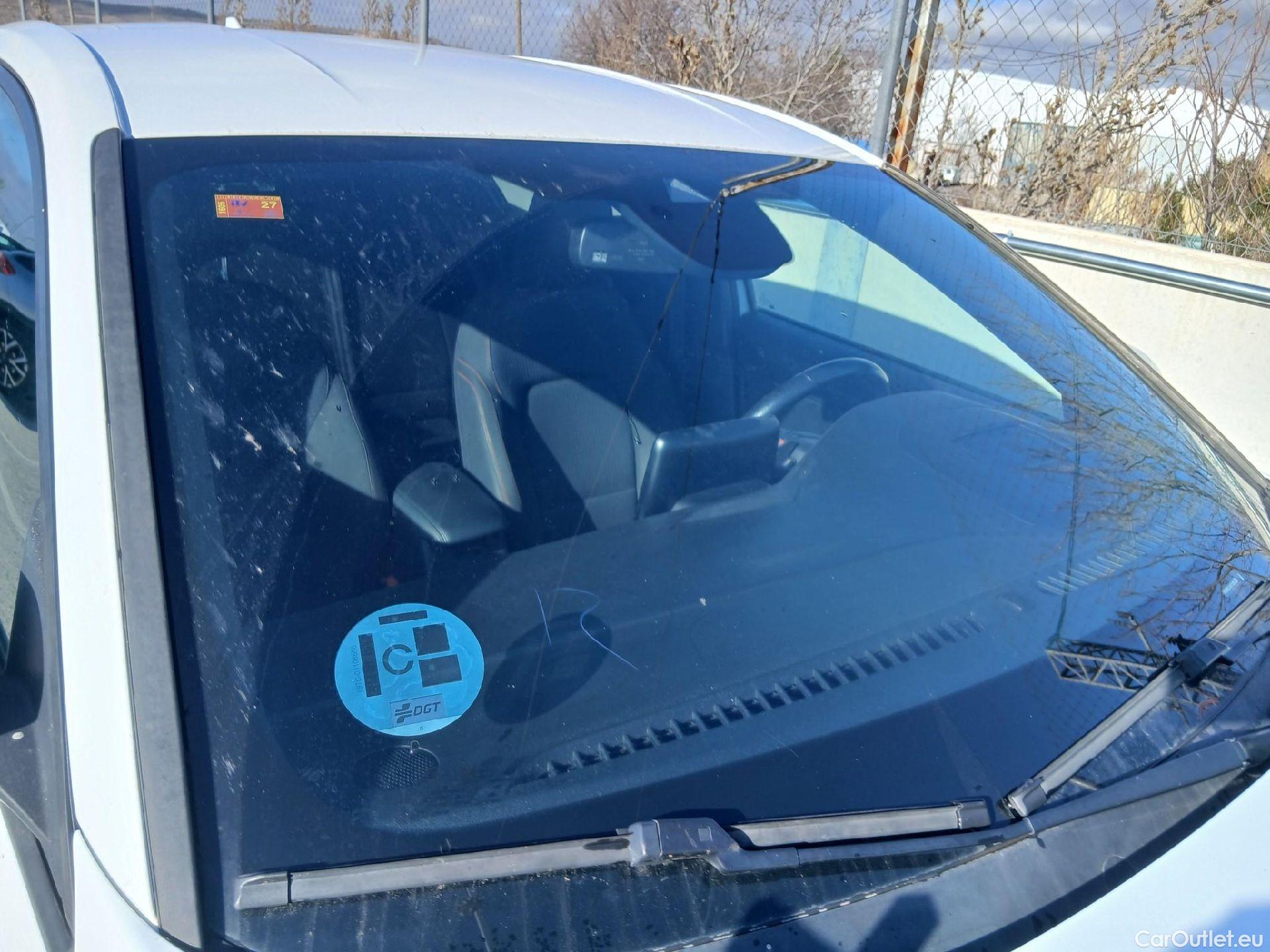  Ford  Focus FORD  / 2018 / 5P / berlina con portón 1.5 Ecoblue 88kW ST-Line Auto #16