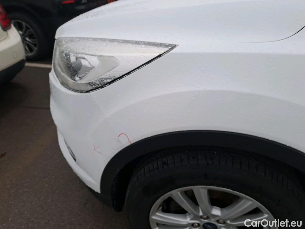  Ford  Kuga FORD  / 2016 / 5P / todoterreno 1.5 EcoBoost 88kW 4x2 Trend+ (CX) #9