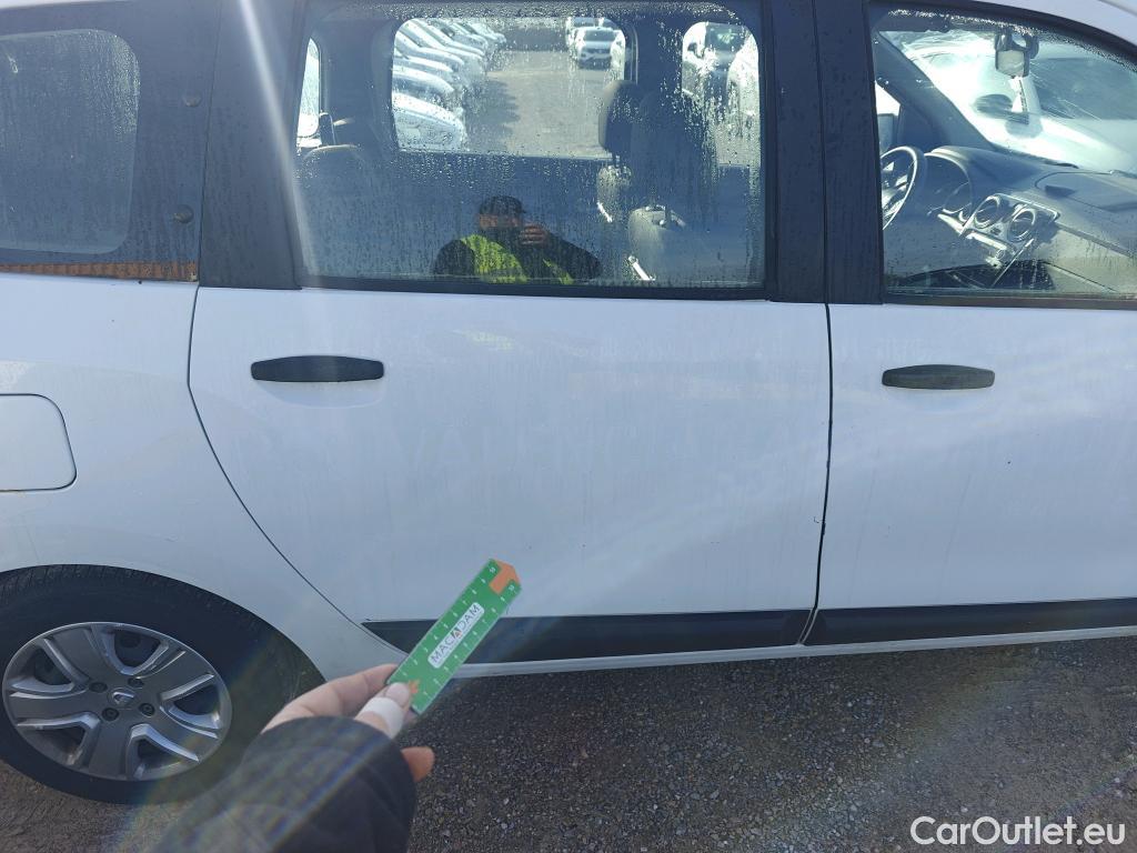  Dacia  Lodgy DACIA  / 2012 / 5P / monovolumen compacto Comfort Blue dCi 70kW (95CV) 7Pl - 18 #14