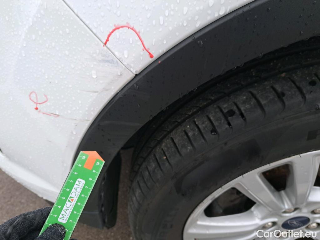  Ford  Kuga FORD  / 2016 / 5P / todoterreno 1.5 EcoBoost 88kW 4x2 Trend+ (CX) #39