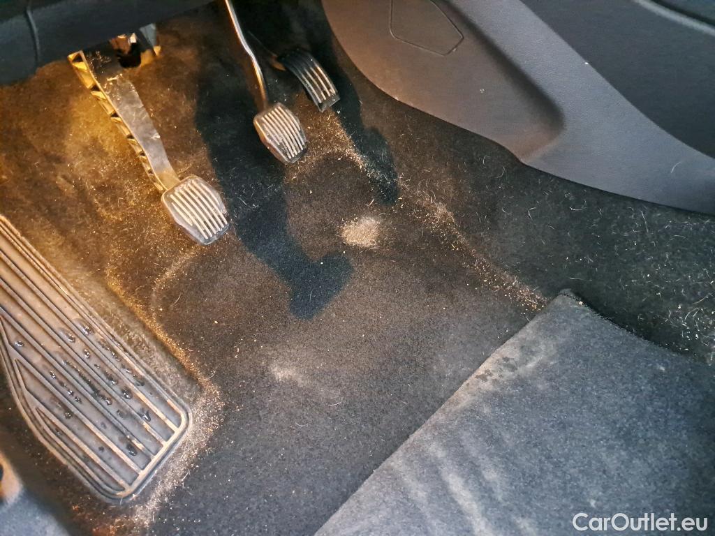  Ford  Kuga FORD  / 2016 / 5P / todoterreno 1.5 EcoBoost 88kW 4x2 Trend+ (CX) #5