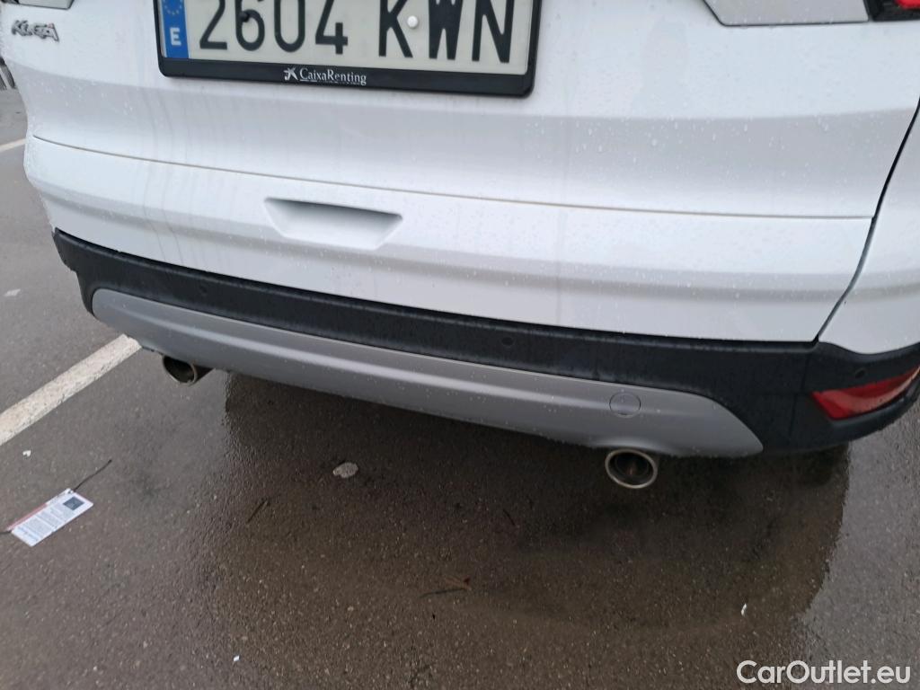  Ford  Kuga FORD  / 2016 / 5P / todoterreno 1.5 EcoBoost 88kW 4x2 Trend+ (CX) #16