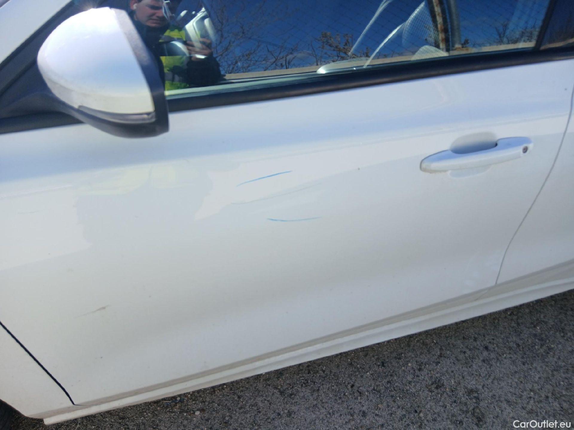  Ford  Focus FORD  / 2018 / 5P / berlina con portón 1.5 Ecoblue 88kW ST-Line Auto #25