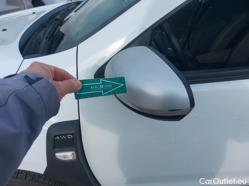  Dacia  Duster DACIA  / 2018 / 5P / todoterreno Comfort Blue dCi 85kW (115CV) 4X4 #8