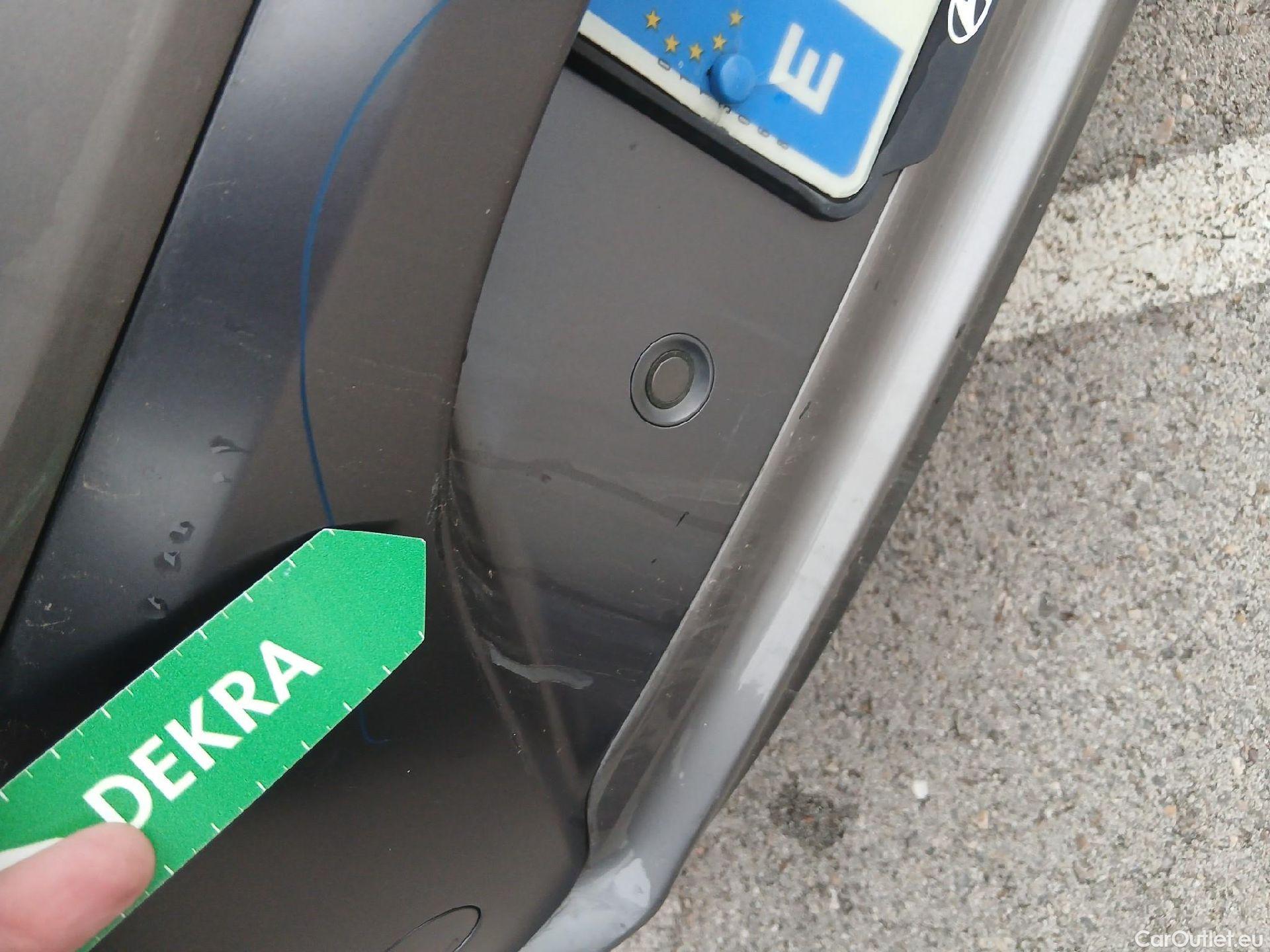  Hyundai   Ioniq HYUNDAI / 2019 / 5P / berlina con portón 1.6 GDI HEV Tecno DCT #27