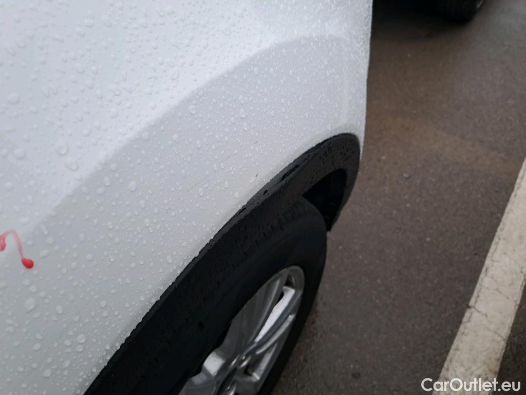  Ford  Kuga FORD  / 2016 / 5P / todoterreno 1.5 EcoBoost 88kW 4x2 Trend+ (CX) #34