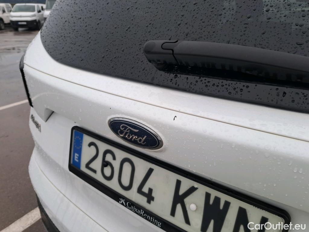  Ford  Kuga FORD  / 2016 / 5P / todoterreno 1.5 EcoBoost 88kW 4x2 Trend+ (CX) #36