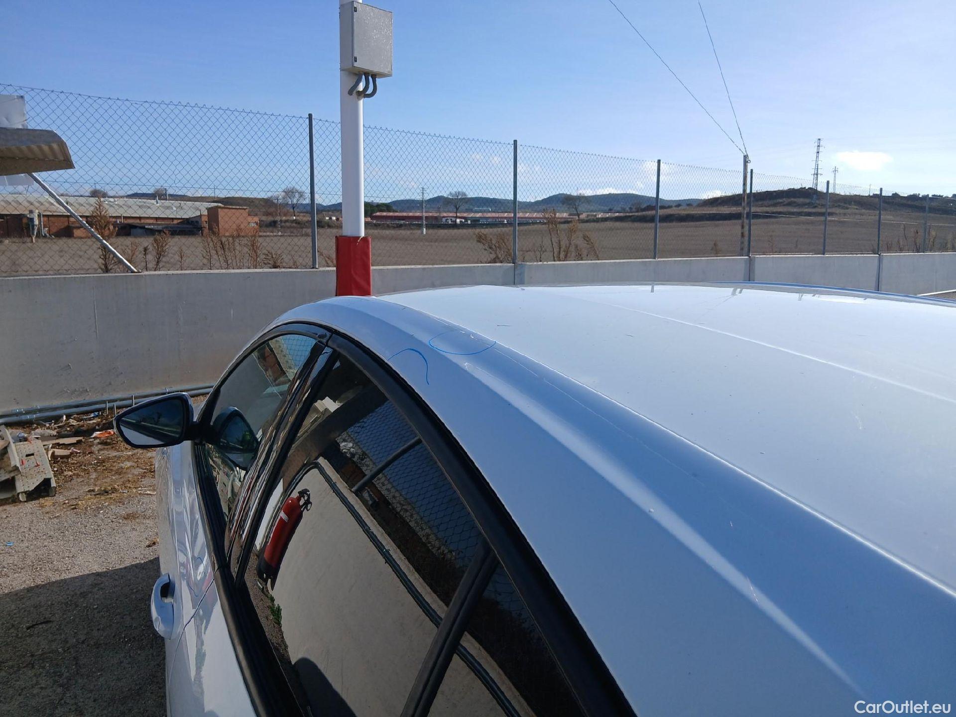  Ford  Focus FORD  / 2018 / 5P / berlina con portón 1.5 Ecoblue 88kW ST-Line Auto #28