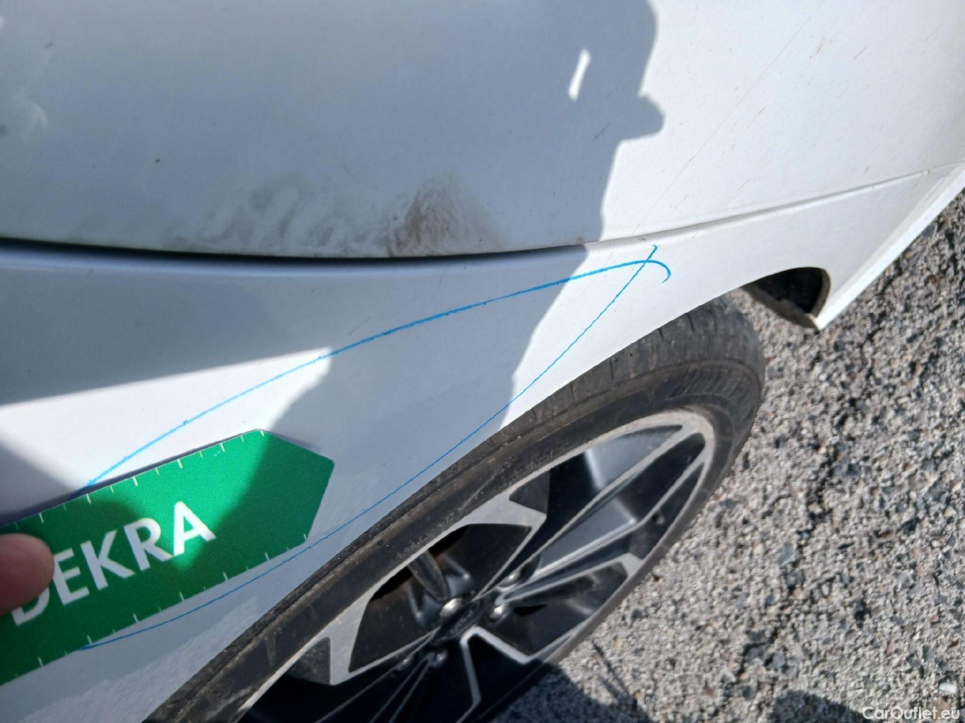  Ford  Focus FORD  / 2018 / 5P / berlina con portón 1.5 Ecoblue 88kW ST-Line Auto #35