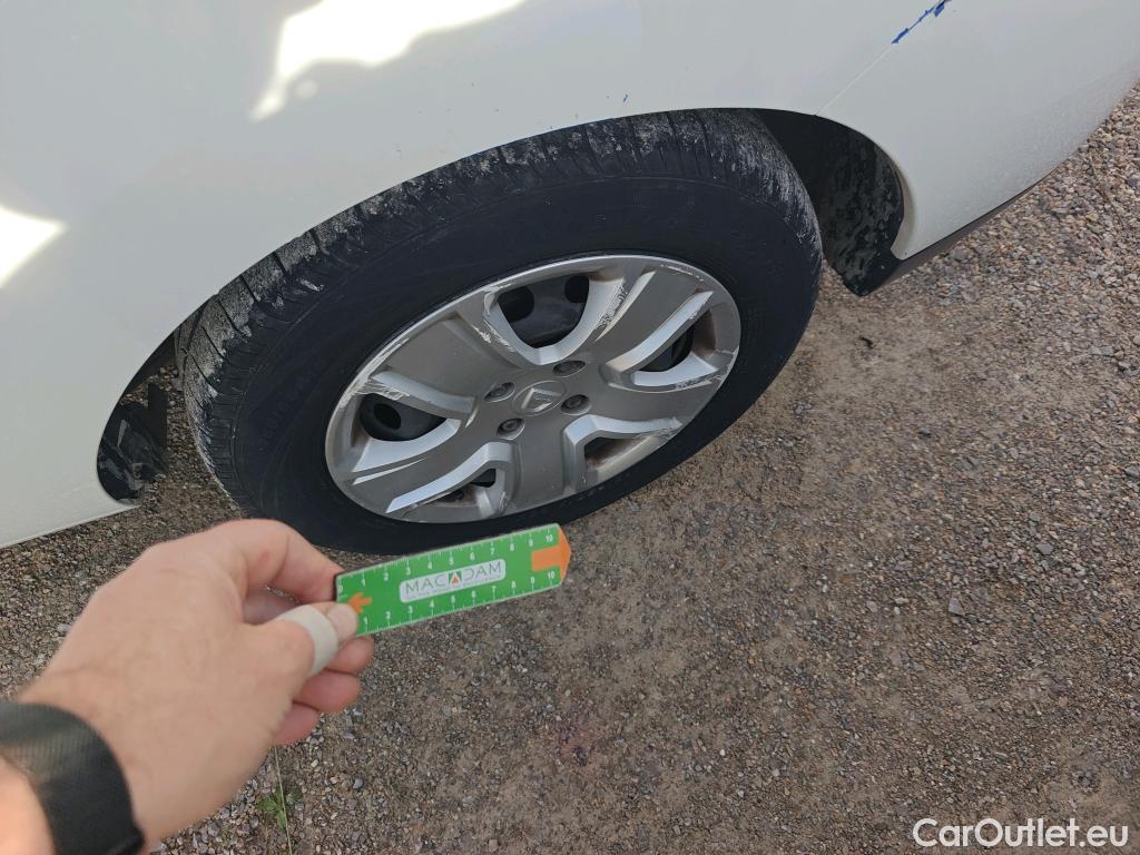  Dacia  Lodgy DACIA  / 2012 / 5P / monovolumen compacto Comfort Blue dCi 70kW (95CV) 7Pl - 18 #27