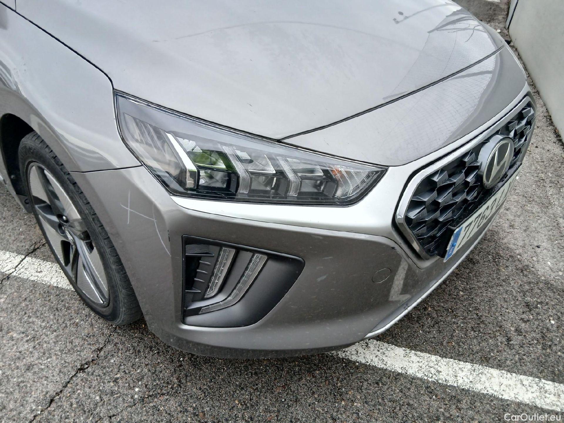  Hyundai   Ioniq HYUNDAI / 2019 / 5P / berlina con portón 1.6 GDI HEV Tecno DCT #11