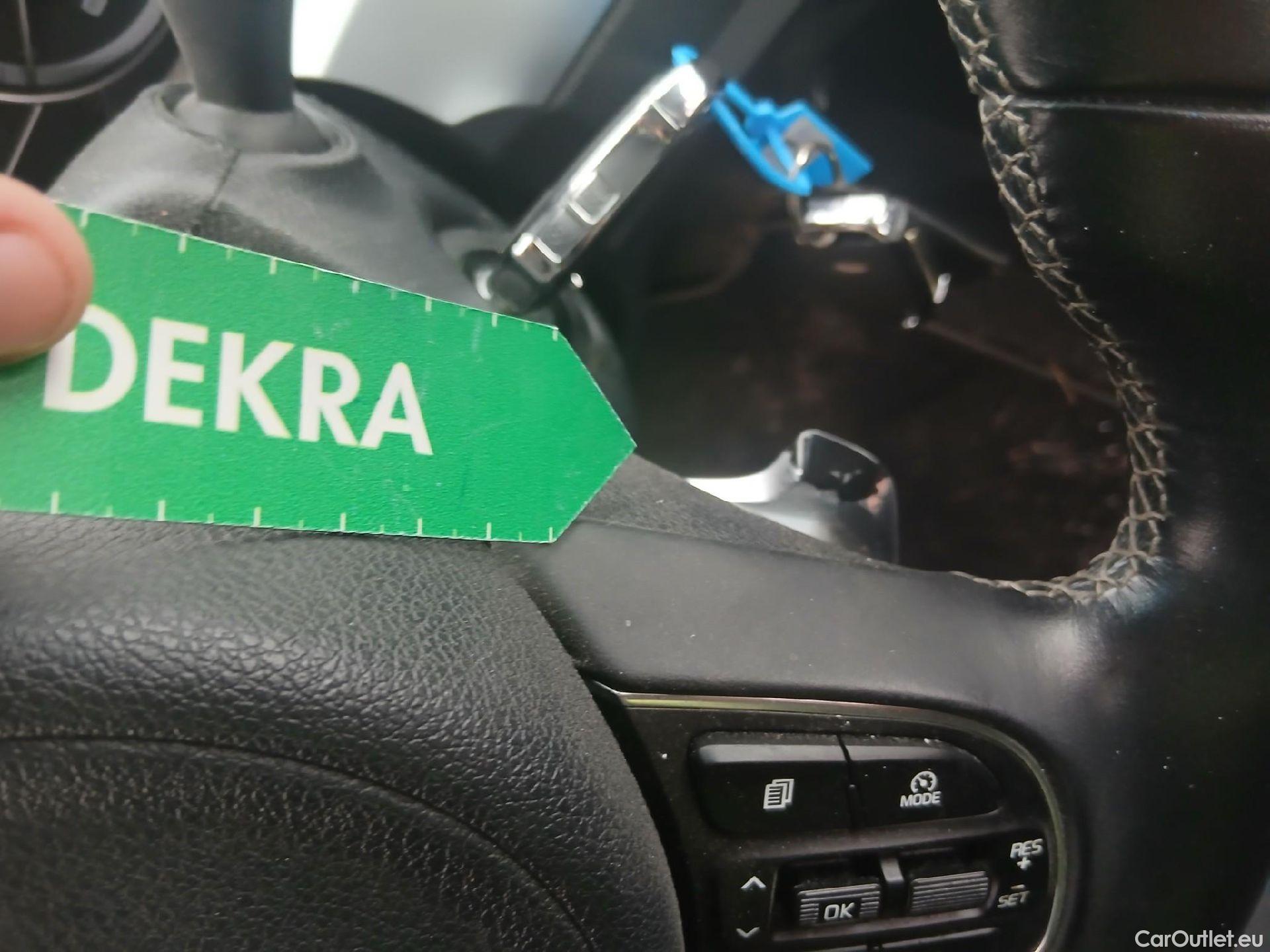  KIA  Niro KIA 1.6 GDi PHEV 104kW (141CV) Drive (AC) #3