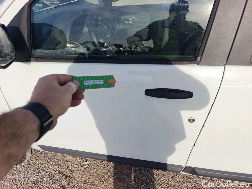  Dacia  Lodgy DACIA  / 2012 / 5P / monovolumen compacto Comfort Blue dCi 70kW (95CV) 7Pl - 18 #6