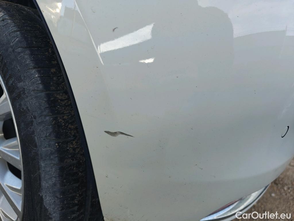  Fiat  500 FIAT  / 2015 / 3P / berlina con portón Red 1.0 Hybrid 51KW (70 CV)(SP)(SL) (AC4) #21