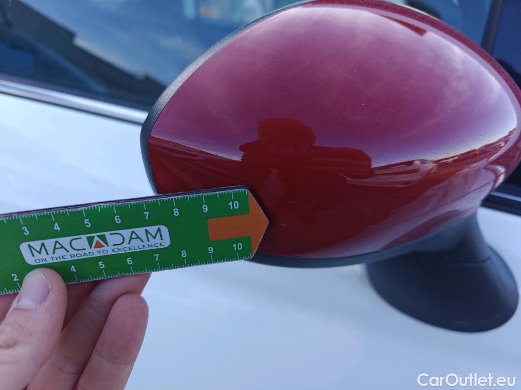  Fiat  500 FIAT  / 2015 / 3P / berlina con portón Red 1.0 Hybrid 51KW (70 CV)(SP)(SL) (AC4) #17