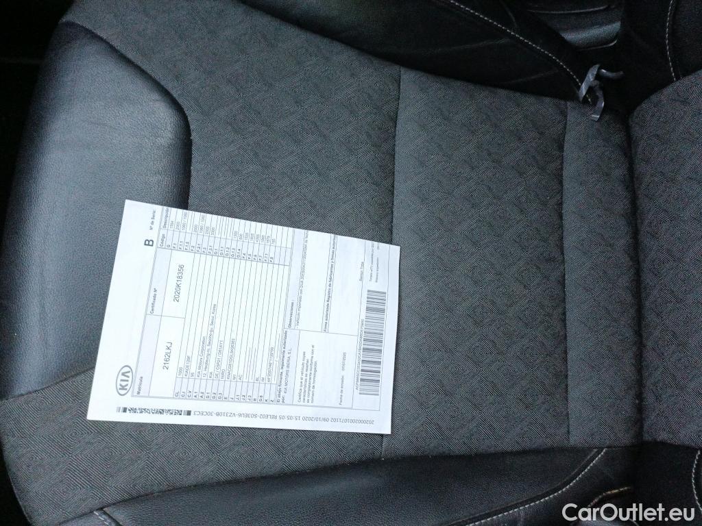  KIA  Niro KIA  PHEV / 2019 / 5P / crossover 1.6 GDi PHEV 104kW (141CV) Drive #28