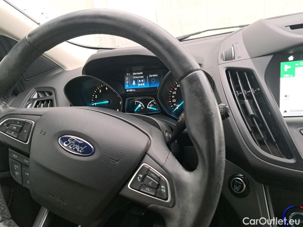  Ford  Kuga FORD  / 2016 / 5P / todoterreno 1.5 EcoBoost 88kW 4x2 Trend+ (CX) #20