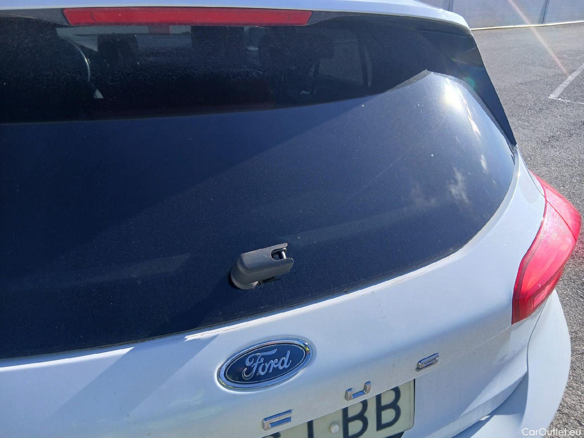  Ford  Focus FORD  / 2018 / 5P / berlina con portón 1.5 Ecoblue 88kW ST-Line Auto #6