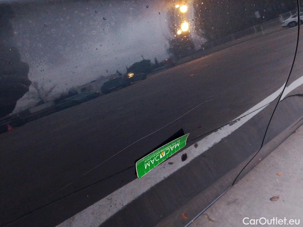  Mercedes  A-Klasse MERCEDES-BENZ Clase A / 2018 / 4P / sedán Sedán A 250 e #8