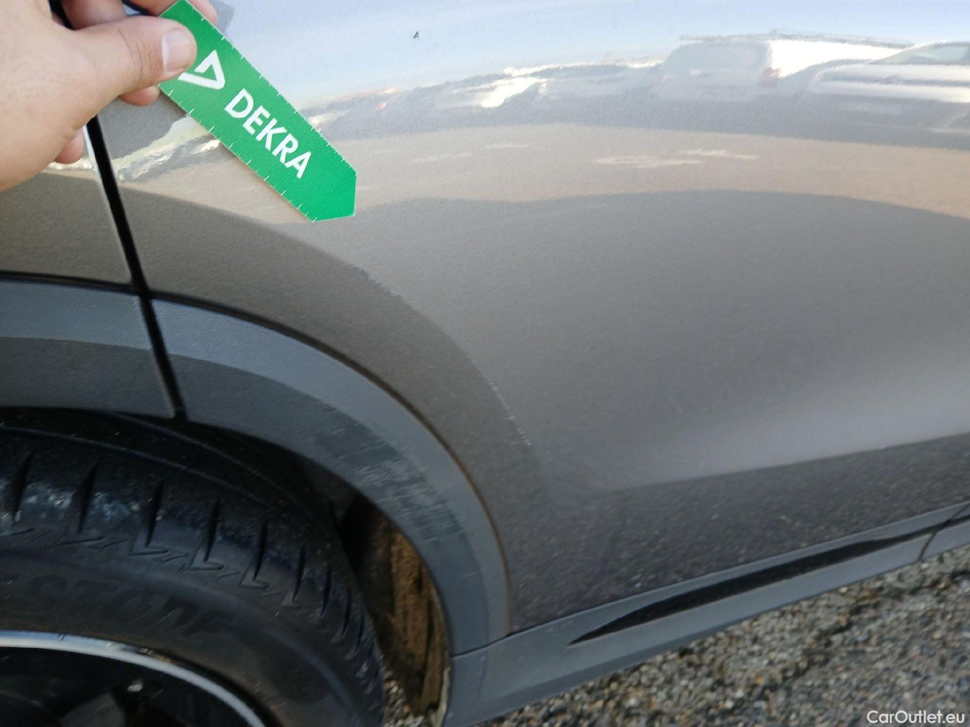  Mercedes  GLA MERCEDES-BENZ  / 2020 / 5P / todoterreno  200 #32