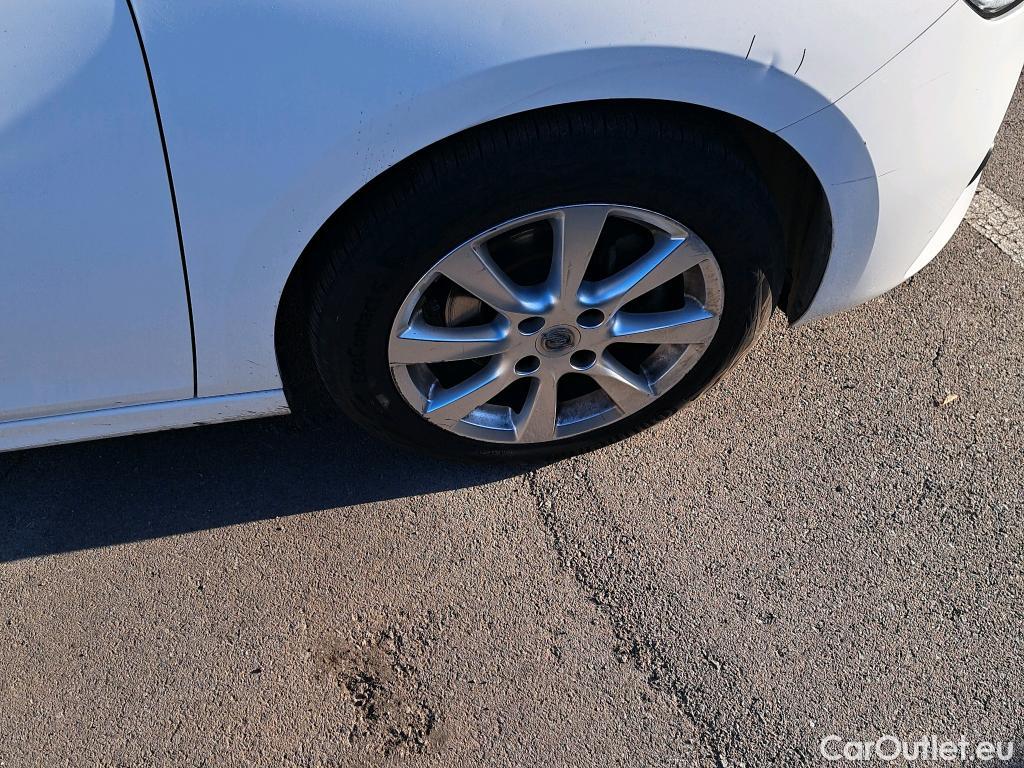  Opel  Corsa OPEL  / 2019 / 5P / berlina con portón 1.2T XHL 74kW (100CV) Edition (AC) #9