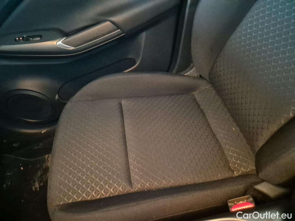  Nissan  Juke NISSAN  / 2019 / 5P / crossover DIG-T 84 kW (114 CV) 6M/T Acenta #3