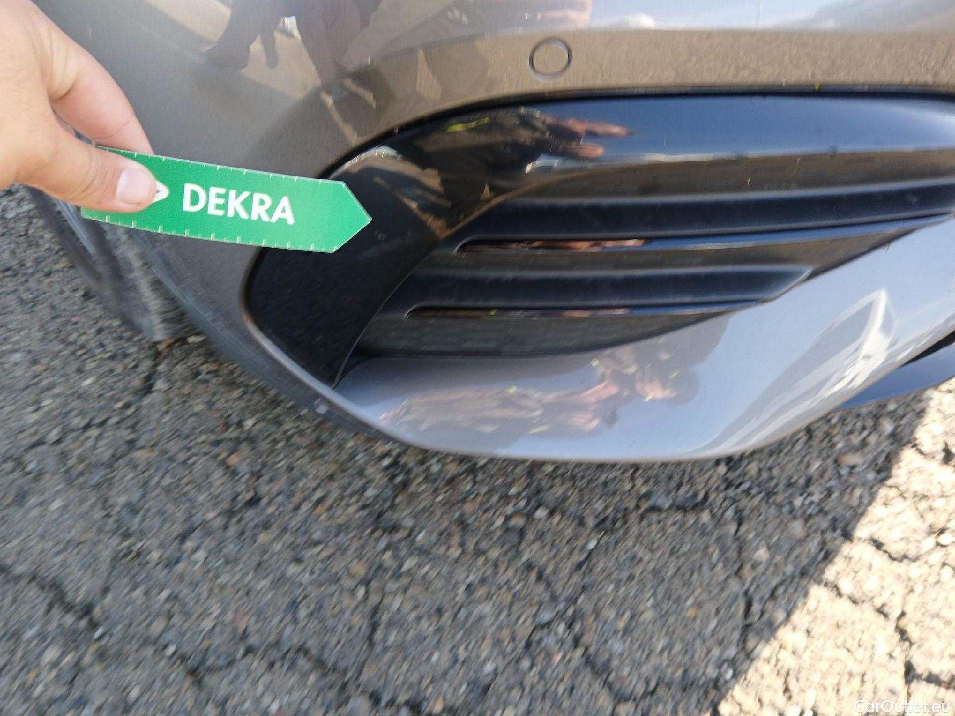  Mercedes  GLA MERCEDES-BENZ  / 2020 / 5P / todoterreno  200 #4