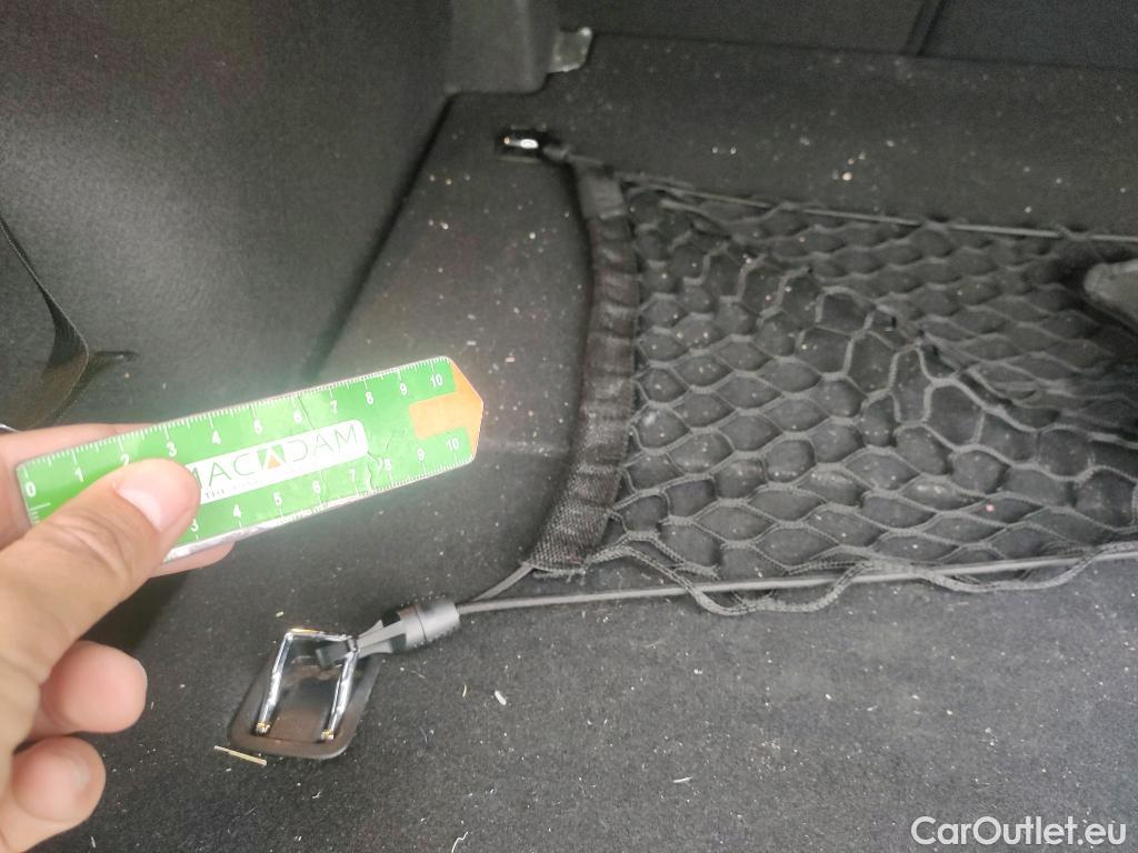  KIA  XCeed KIA  1.6 GDi PHEV 104kW (141CV) eDrive #2