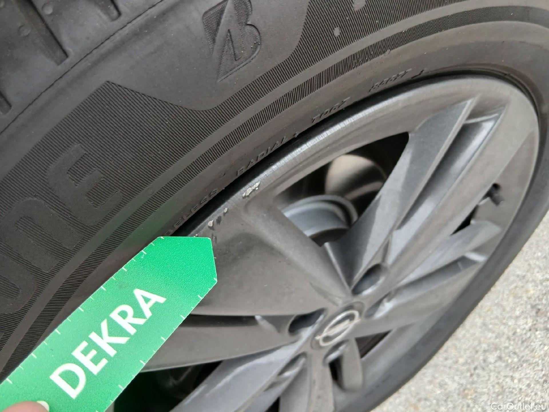  Opel   Grandland X OPEL Grandland / 2021 / 5P / todoterreno 1.5 CDTi Business Edition Auto #3